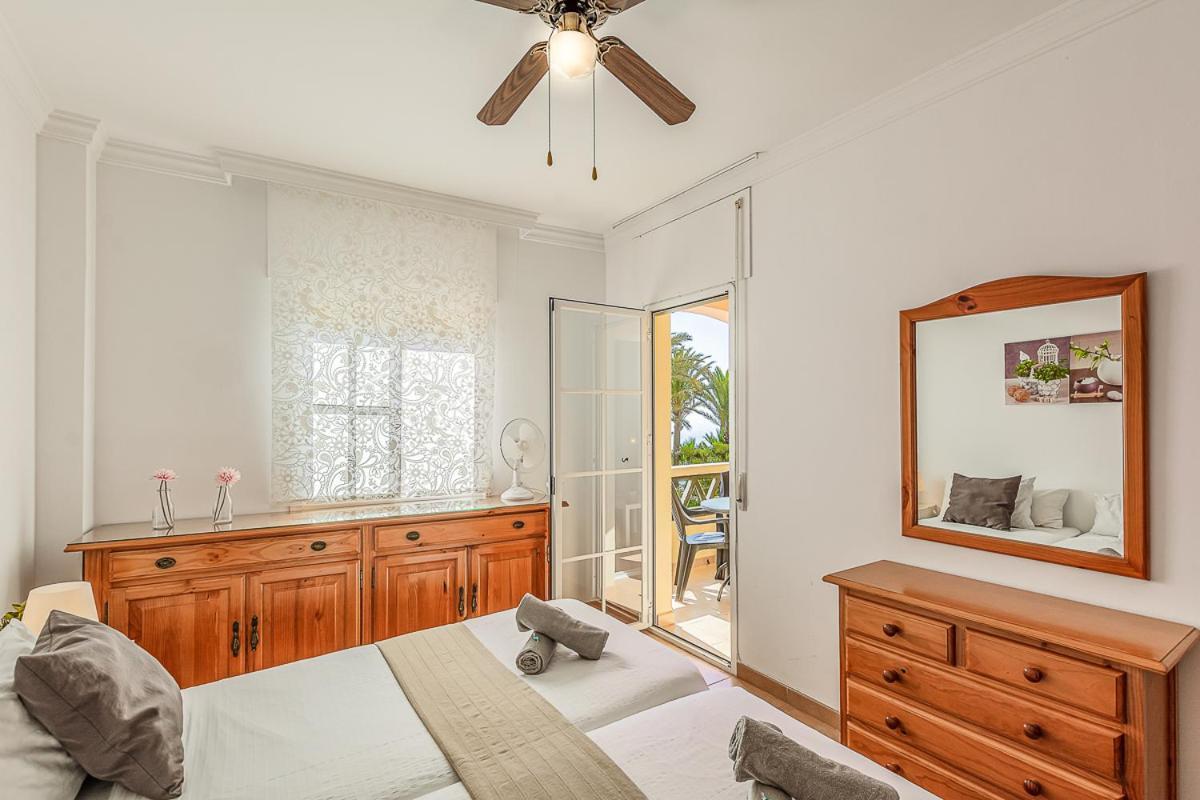 Andaluz Apartments Toboso Нерха Экстерьер фото