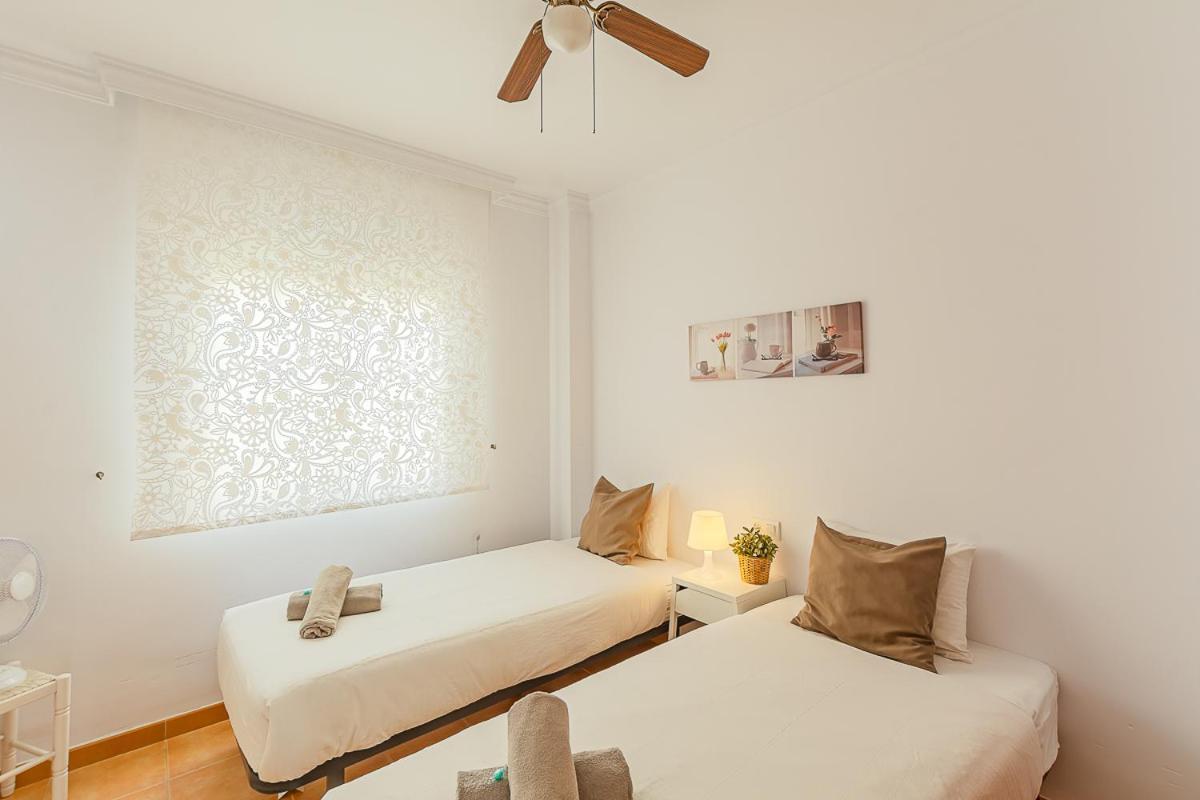 Andaluz Apartments Toboso Нерха Экстерьер фото